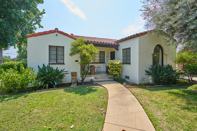 1600 S Sierra Vista Ave in Alhambra, CA - Building Photo - Building Photo