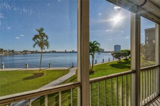 3020 Marcos Dr in Aventura, FL - Building Photo - Building Photo