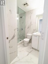 195 McCaul St in Toronto, ON - Building Photo - Building Photo