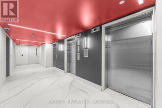 38 Monte Kwinter Ct in Toronto, ON - Building Photo - Building Photo