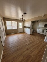 4807 W Illinois Ave in Midland, TX - Building Photo - Building Photo