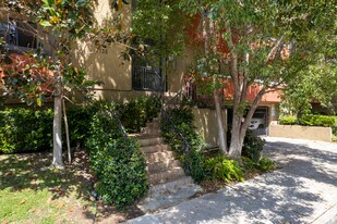 Condos: 100,103,105-108, 201-209 in Canoga Park, CA - Building Photo - Building Photo