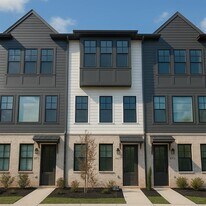 6577 Beacon Dr in Sandy Springs, GA - Building Photo