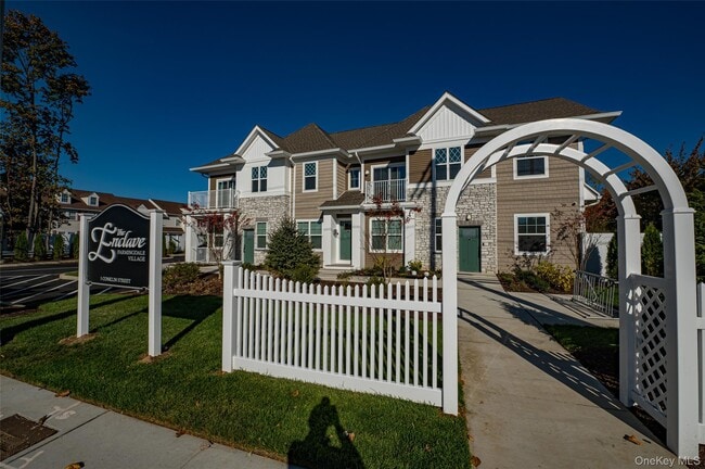 1 Conklin St in Farmingdale, NY - Building Photo - Building Photo