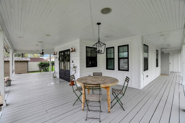 507 Mason St in Tomball, TX - Building Photo - Building Photo