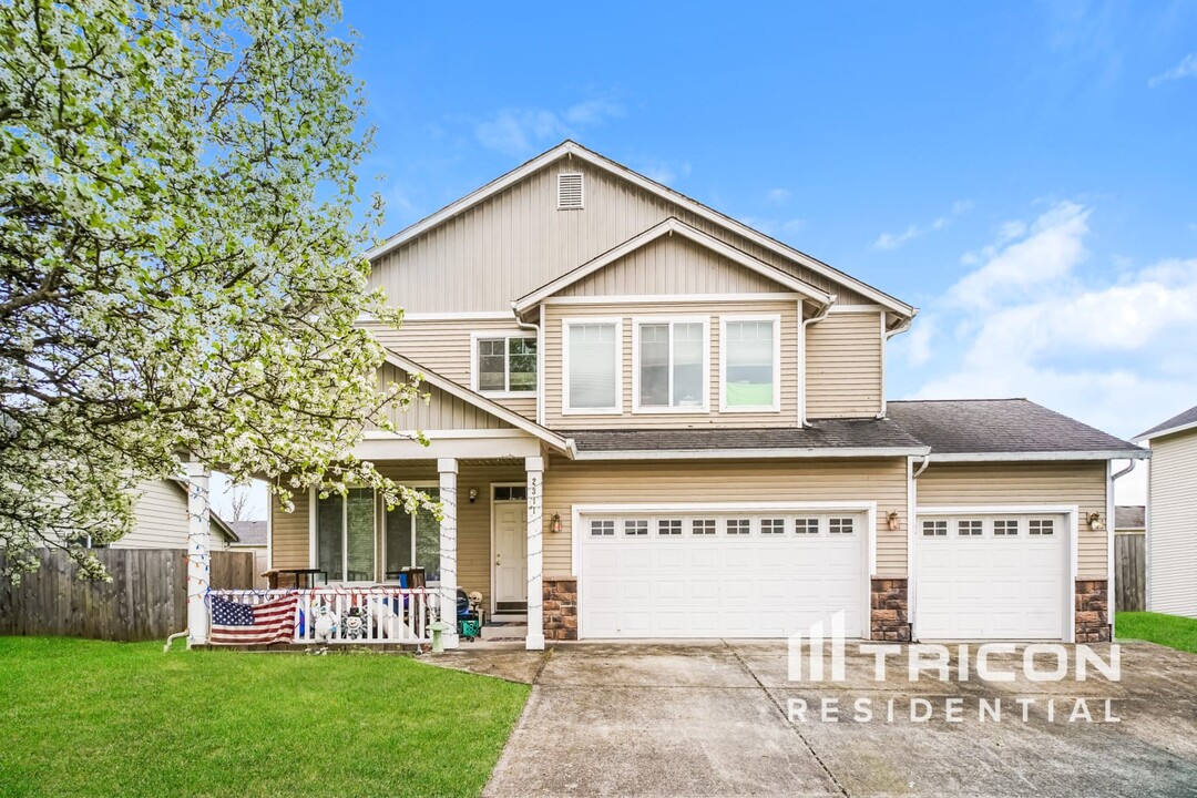 2311 NW 5th St in Battle Ground, WA - Building Photo
