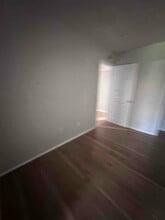 219 Blossom Rd in Louisville, KY - Building Photo - Building Photo
