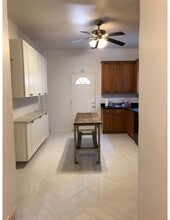 1227 N Rockwell St, Unit 2 in Chicago, IL - Foto de edificio - Building Photo