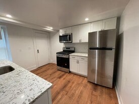 98 Harding Ave in White Plains, NY - Building Photo