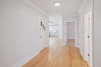 1631 Monroe St in Evanston, IL - Building Photo - Building Photo