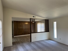 5627 Passero Way in Stockton, CA - Building Photo - Building Photo