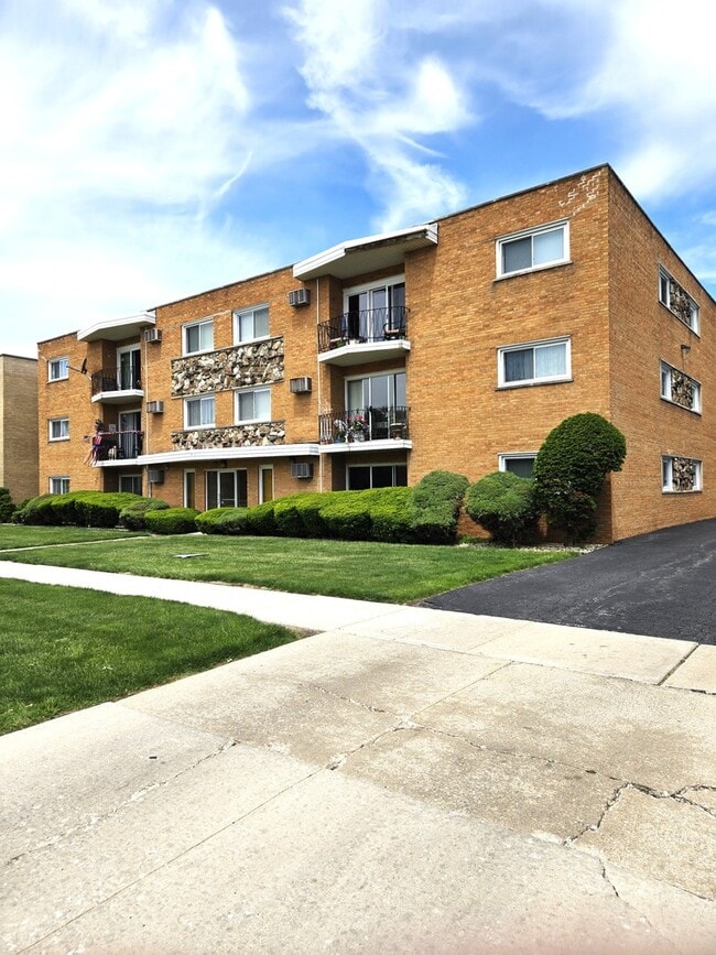 property at 4712 W 107th St