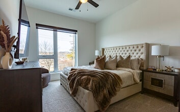 Mckenzie in St. Louis, MO - Foto de edificio - Building Photo