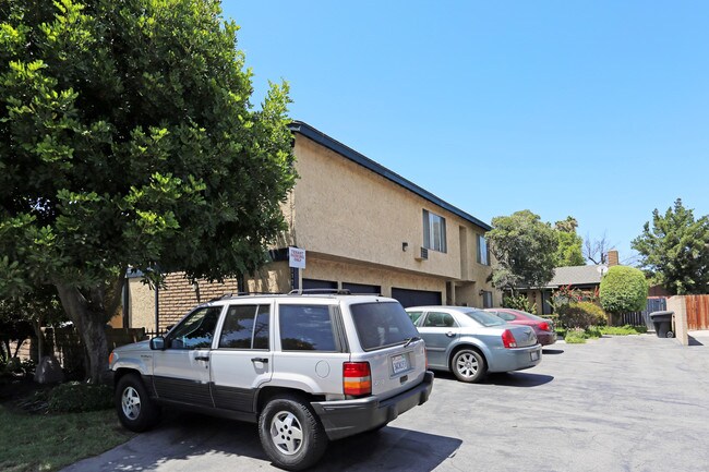11781 Trask Ave in Garden Grove, CA - Foto de edificio - Building Photo
