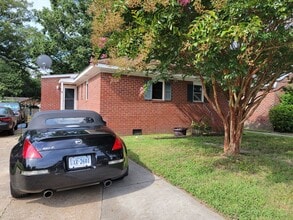 1329 E Balview Ave in Norfolk, VA - Building Photo - Building Photo