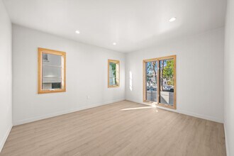 860 S Curson Ave in Los Angeles, CA - Foto de edificio - Building Photo