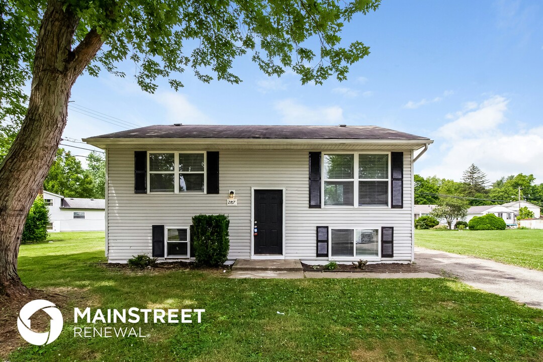 2767 Bardwell Rd in Columbus, OH - Building Photo
