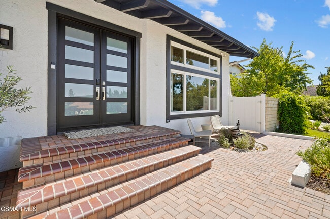1646 Folkestone Ter in Westlake Village, CA - Building Photo - Building Photo