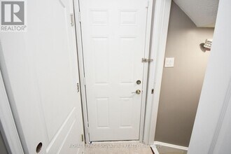 54 Palleschi Dr in Brampton, ON - Building Photo - Building Photo