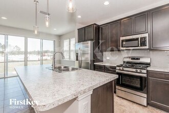 2017 Amberly Dr in Middleburg, FL - Building Photo - Building Photo