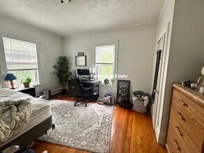 20 Bristol St, Unit 2 in East Cambridge, MA - Building Photo - Building Photo