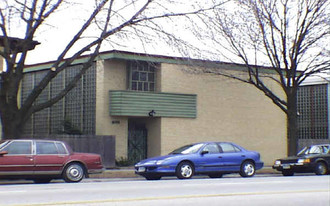 6115 N Cicero Ave Apartments