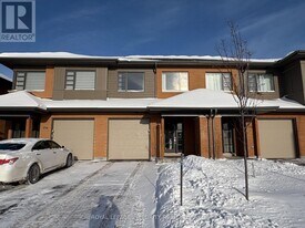 772 Solarium Ave in Ottawa, ON - Building Photo