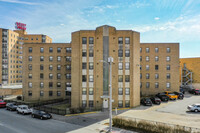 The Avenue apartments in Omaha, NE - Building Photo - Building Photo