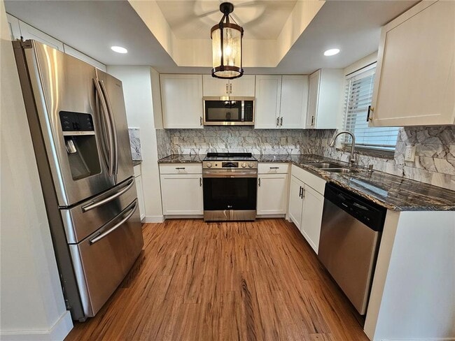 659 N Jefferson Ave in Sarasota, FL - Building Photo - Building Photo