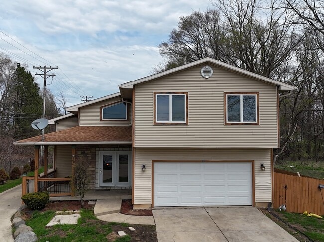 property at 4002 Alvarez Ave