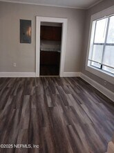 110 E 15th St in Jacksonville, FL - Building Photo - Building Photo