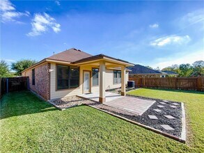 1028 Regency Ln in Round Rock, TX - Building Photo - Building Photo