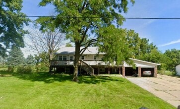 503 8th St NW in Mount Vernon, IA - Building Photo - Building Photo