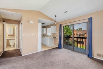 2265 S Buckley Rd in Aurora, CO - Foto de edificio - Building Photo