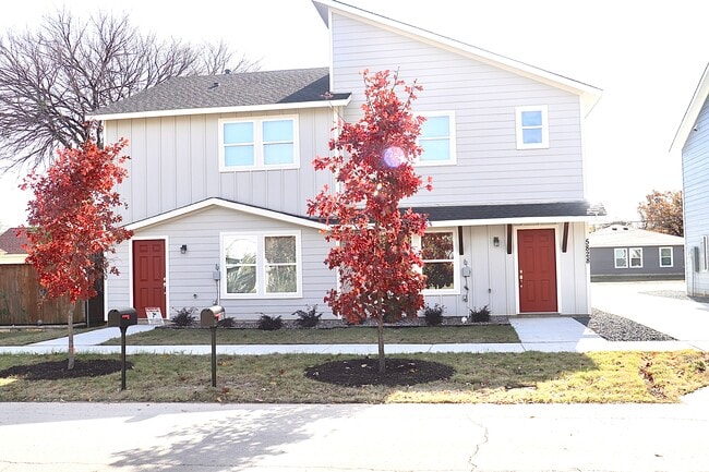 5830 Grayson St in Fort Worth, TX - Building Photo - Building Photo