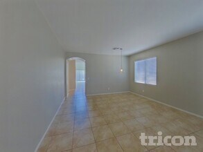 44127 Palmen Dr in Maricopa, AZ - Building Photo - Building Photo