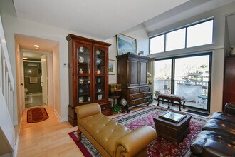 37 Brookwood Dr in Rocky Hill, CT - Building Photo - Building Photo