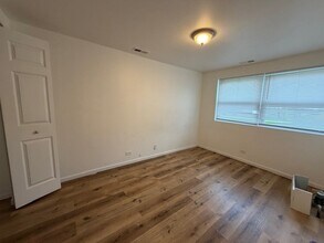 1402 Berkeley Ave in Ford Heights, IL - Building Photo - Building Photo