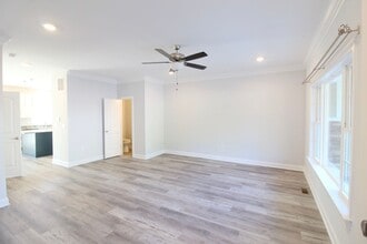 1073 Bluemoon Dr in Harrisonburg, VA - Building Photo - Building Photo