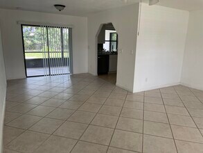 251 Las Palmas St in Royal Palm Beach, FL - Building Photo - Building Photo