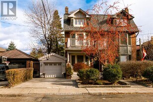 117 Jackman Ave in Toronto, ON - Building Photo