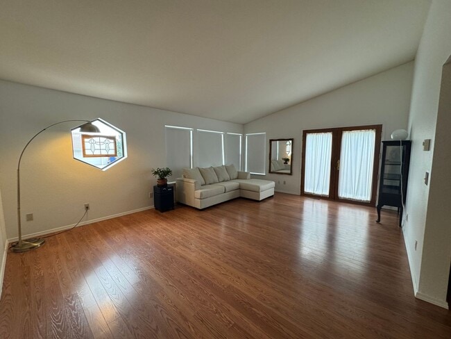 1676 Golddust Dr in Sparks, NV - Building Photo - Building Photo