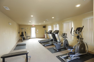 Aspen Park in Joplin, MO - Building Photo - Interior Photo