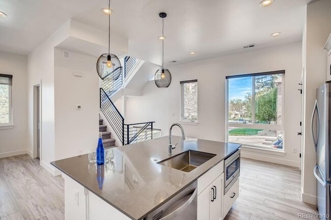 3460 S Corona St in Englewood, CO - Building Photo - Building Photo