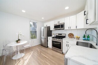 77 Congress St in Jersey City, NJ - Building Photo - Building Photo