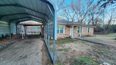 15179 County Rd 195 in Tyler, TX - Building Photo - Building Photo