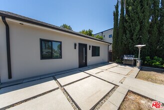 5346 Buffalo Ave in Los Angeles, CA - Building Photo - Building Photo