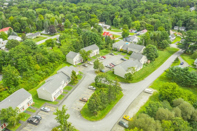 Rangeway East Apartments in Waterville, ME - Foto de edificio - Building Photo