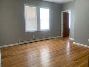 350 Bay in Fall River, MA - Building Photo - Building Photo