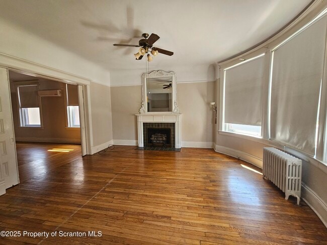 property at 218 S Franklin St